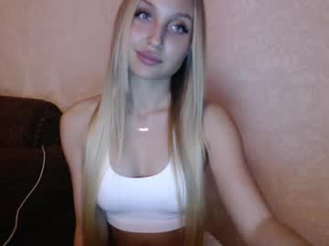 Carrrriebradshaw December 17, 2024 Chaturbate stream image