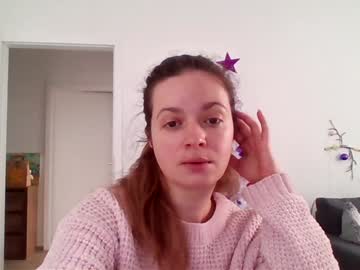 Honeycarrol December 17, 2024 Chaturbate stream image