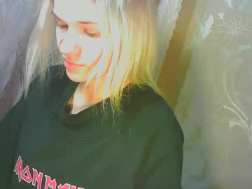 Karolynafox December 17, 2024 Chaturbate stream image
