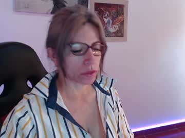 Mature_Hott1 December 17, 2024 Chaturbate stream image
