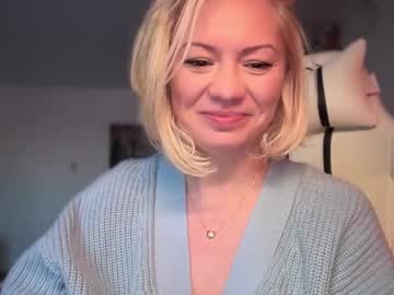Kiradivine December 17, 2024 Chaturbate stream image