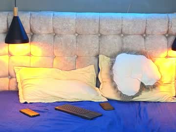 Laia_And_Aloby December 17, 2024 Chaturbate stream image