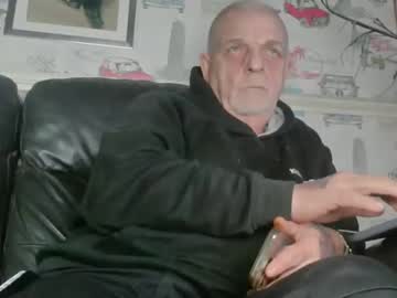 Sexymanlol95415433698 stream photo from December 17, 2024