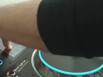 Reticuli December 17, 2024 Chaturbate stream image