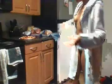 Wetkyliecreams December 17, 2024 Chaturbate stream image