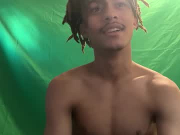Worker648419 December 17, 2024 Chaturbate stream image