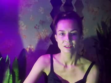 Kristinagold44 stream photo from December 17, 2024