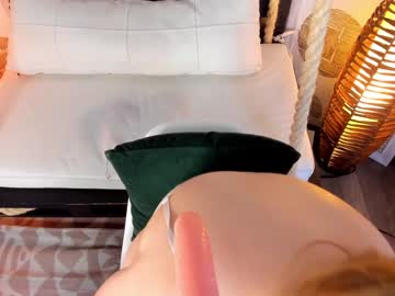 Afrodiitaa__18 stream photo from December 17, 2024
