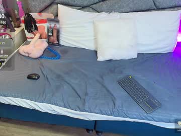 Cristalmillf December 17, 2024 Chaturbate stream image