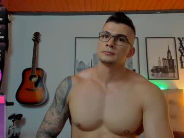 Sean_Carrera69 December 17, 2024 Chaturbate stream image