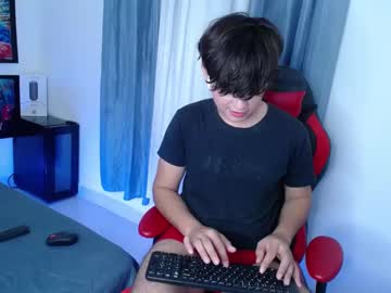 Andyboy_19 December 17, 2024 Chaturbate stream image