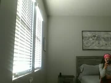Petiteprincessa10 December 17, 2024 Chaturbate stream image