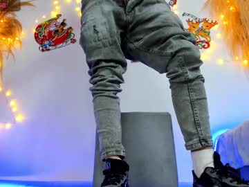 Red_Musculos December 17, 2024 Chaturbate stream image