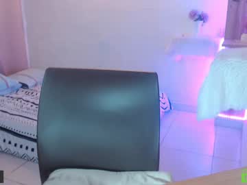 Evoletmel December 18, 2024 Chaturbate stream image