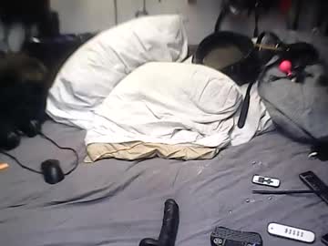 Smokeslut365 December 18, 2024 Chaturbate stream image