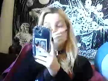 Camille_Deville December 18, 2024 Chaturbate stream image
