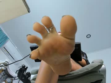 Tina_Commands December 18, 2024 Chaturbate stream image