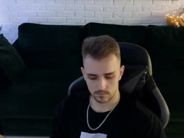 Larstar01 December 18, 2024 Chaturbate stream image