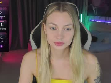 Annie69kiss stream photo from December 18, 2024