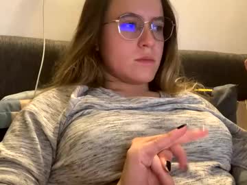 Yourbitch_69 December 18, 2024 Chaturbate stream image