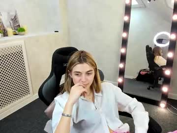 Cherry_Pr1ce December 18, 2024 Chaturbate stream image