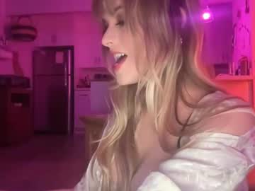 Dragonette4 December 18, 2024 Chaturbate stream image