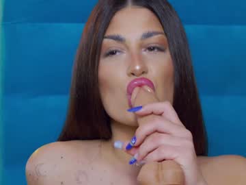 Evaraynes December 18, 2024 Chaturbate stream image