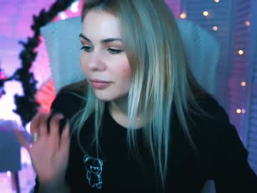 Loricarroll December 18, 2024 Chaturbate stream image