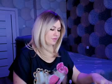 Monikawilld December 18, 2024 Chaturbate stream image
