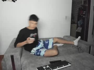 Picaszomilos350 December 18, 2024 Chaturbate stream image