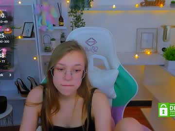 Layriantavee December 18, 2024 Chaturbate stream image