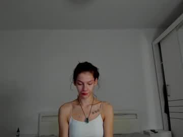 Noemiandress December 18, 2024 Chaturbate stream image