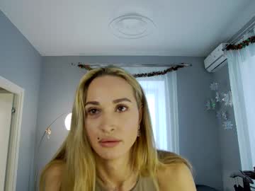 Tatti_Frutti December 18, 2024 Chaturbate stream image