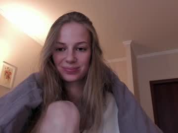 Magic_Couple13 December 18, 2024 Chaturbate stream image