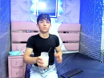 Blueestar03 December 18, 2024 Chaturbate stream image