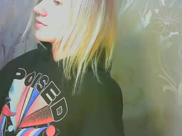 Karolynafox December 18, 2024 Chaturbate stream image
