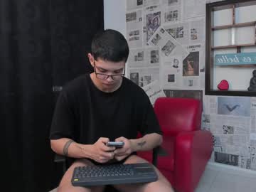 Magic_Boy01 December 18, 2024 Chaturbate stream image