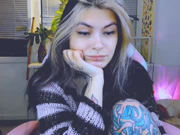 Jelyaa December 18, 2024 Chaturbate stream image