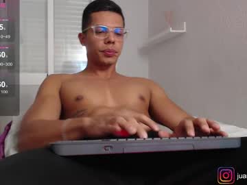 Myke_Jonnes December 18, 2024 Chaturbate stream image