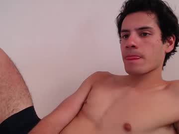 Andrestorres0 December 18, 2024 Chaturbate stream image