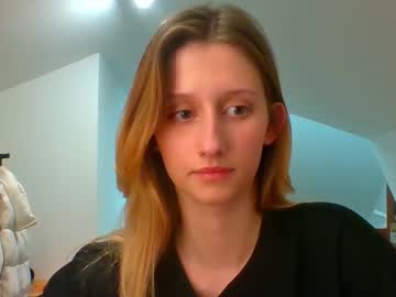 Luna_Xsensual December 18, 2024 Chaturbate stream image
