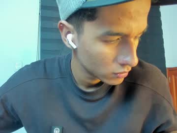 Leo_Hornny2 December 18, 2024 Chaturbate stream image