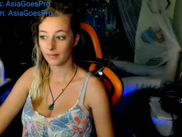 Yoursecretgirlfriend963 December 18, 2024 Chaturbate stream image