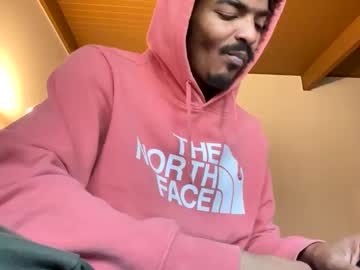 Trillahung December 18, 2024 Chaturbate stream image