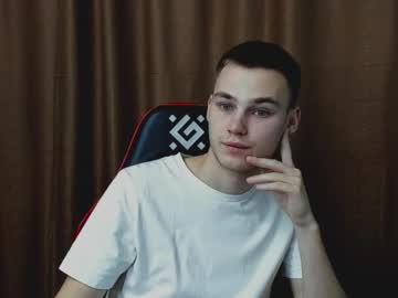 Robert10211 December 18, 2024 Chaturbate stream image