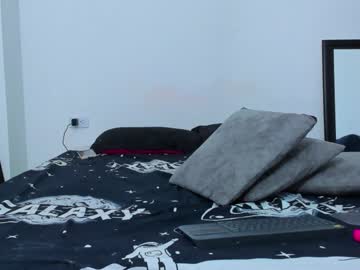 Carolinethompson_ December 18, 2024 Chaturbate stream image