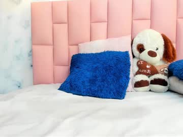 Charlottee_33 December 18, 2024 Chaturbate stream image