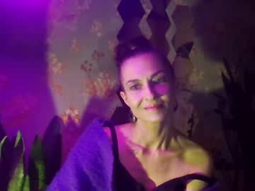 Kristinagold44 stream photo from December 18, 2024