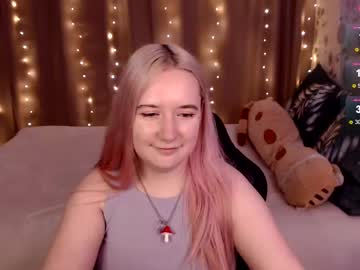 Elovinora December 18, 2024 Chaturbate stream image