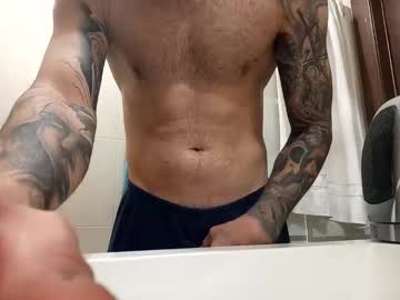Morenoguapo24 December 18, 2024 Chaturbate stream image